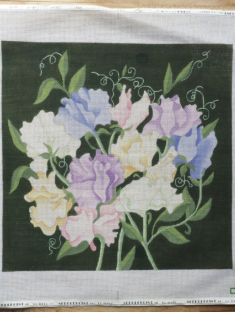 Dede Giant Sweet Pea 8992 Handpainted Needlepoint Canvas 14 in Large Floral Used - Picture 3 of 16